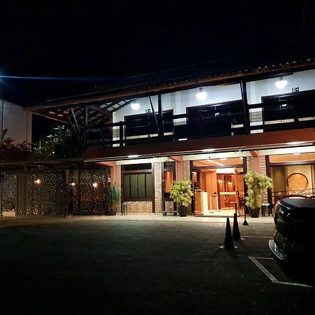 Hotel Das Palmeiras Paracatu Exterior photo